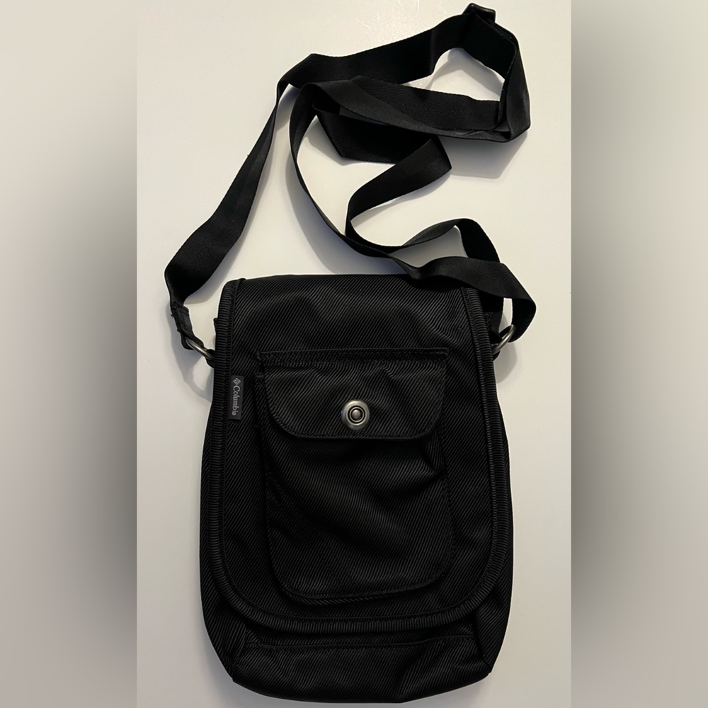 Columbia purse